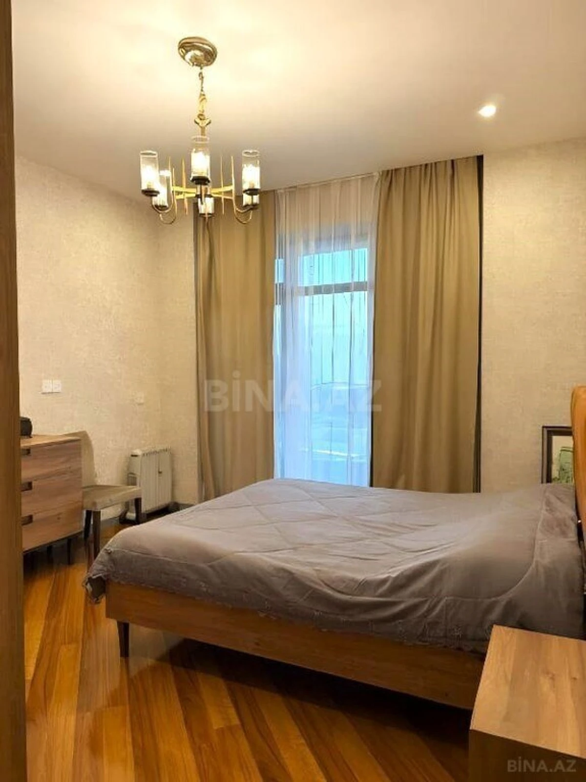 Satılır 3 otaqlı mənzil 100 m²