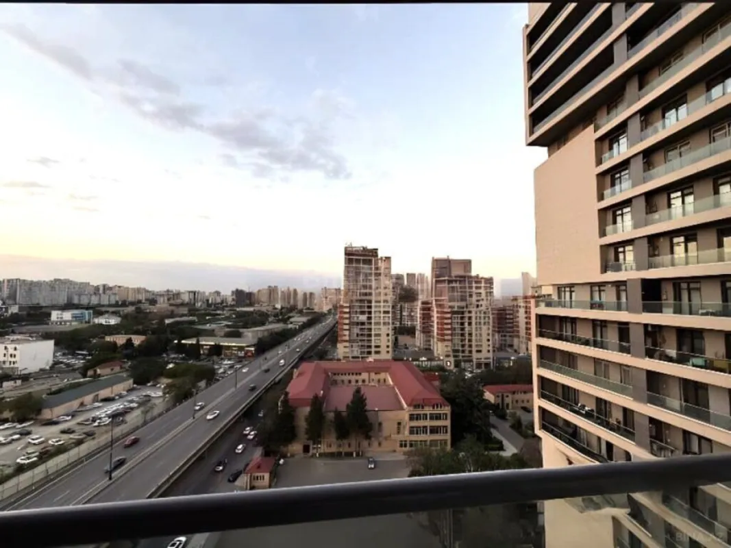 Satılır 3 otaqlı mənzil 100 m²