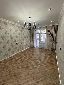 Satılır 4 otaqlı mənzil 120 m²
