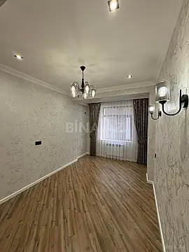 Satılır 4 otaqlı mənzil 120 m²