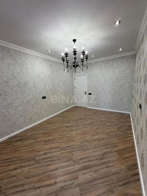 Satılır 4 otaqlı mənzil 120 m²