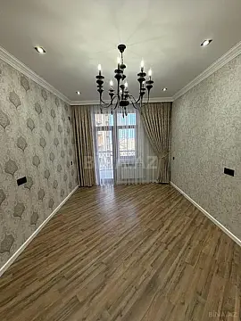 Satılır 4 otaqlı mənzil 120 m²