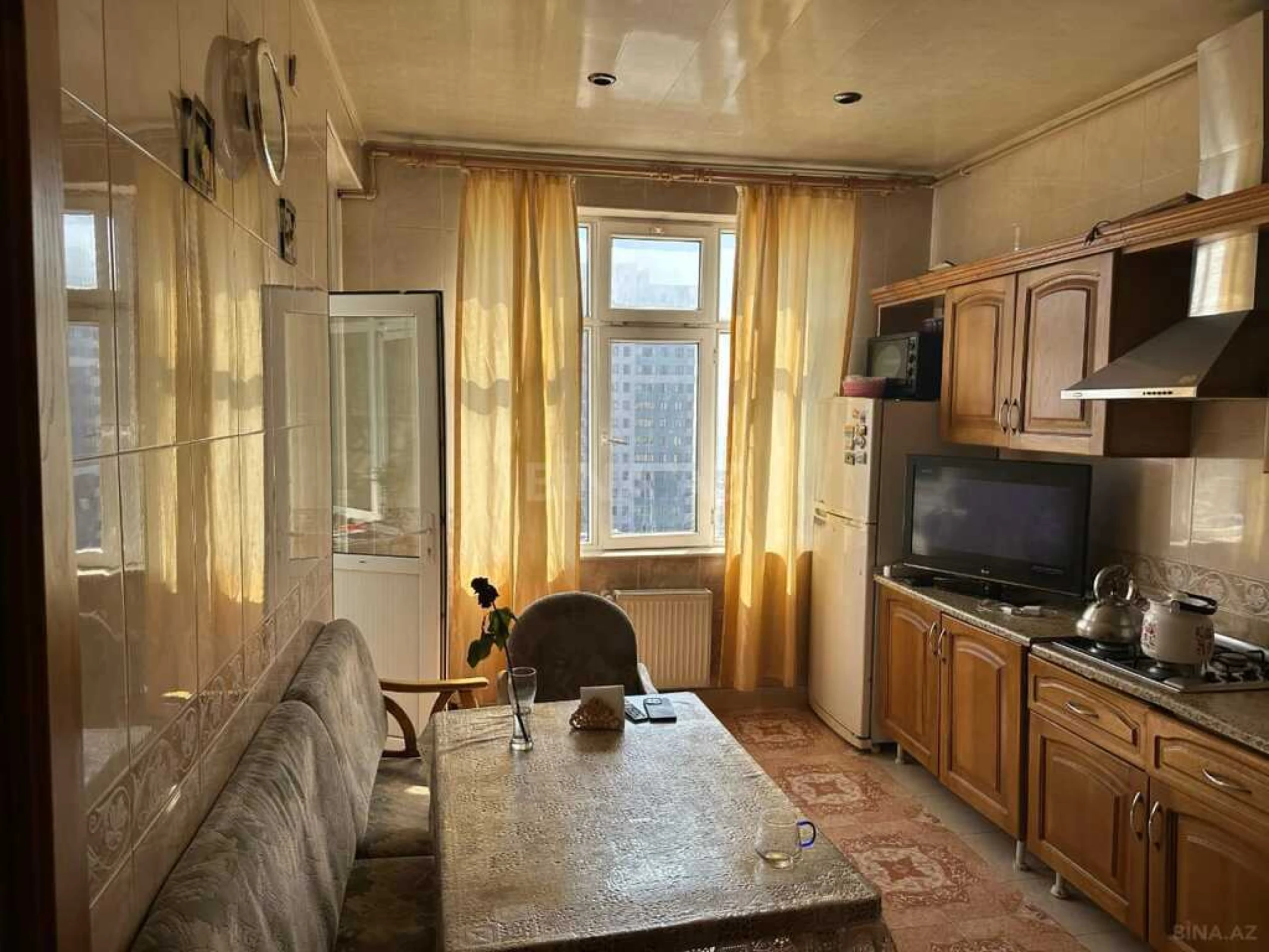 Satılır 3 otaqlı mənzil 127 m²