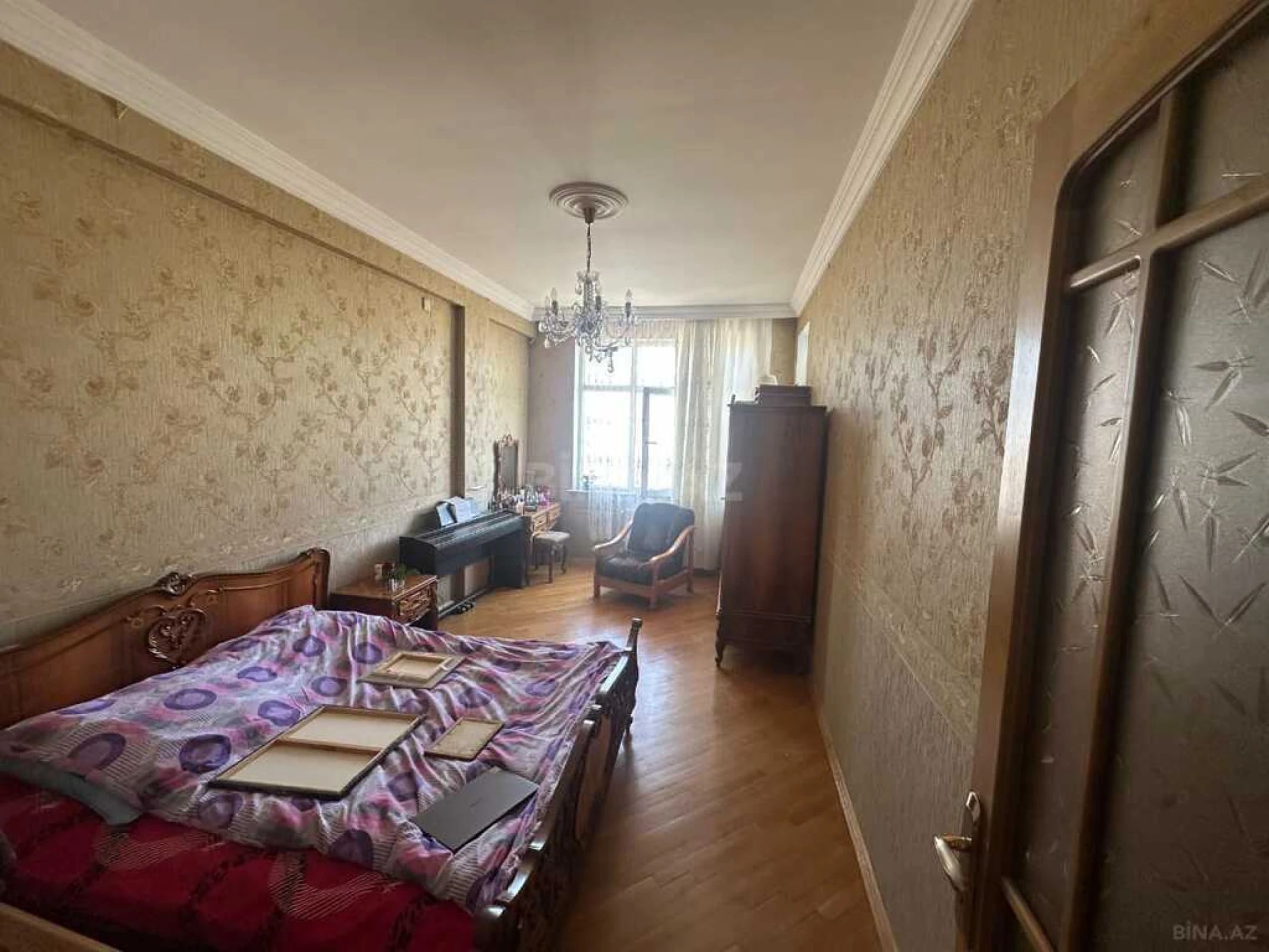 Satılır 3 otaqlı mənzil 127 m²