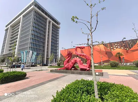 Satılır obyekt 385 m²