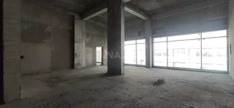 Satılır obyekt 385 m²