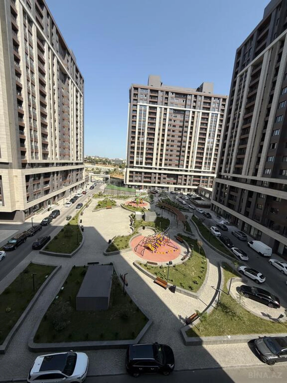Satılır 2 otaqlı mənzil 70 m²