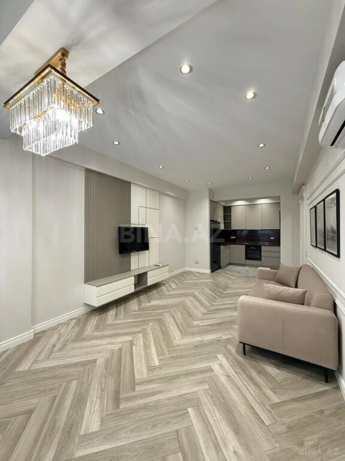 Satılır 2 otaqlı mənzil 70 m²