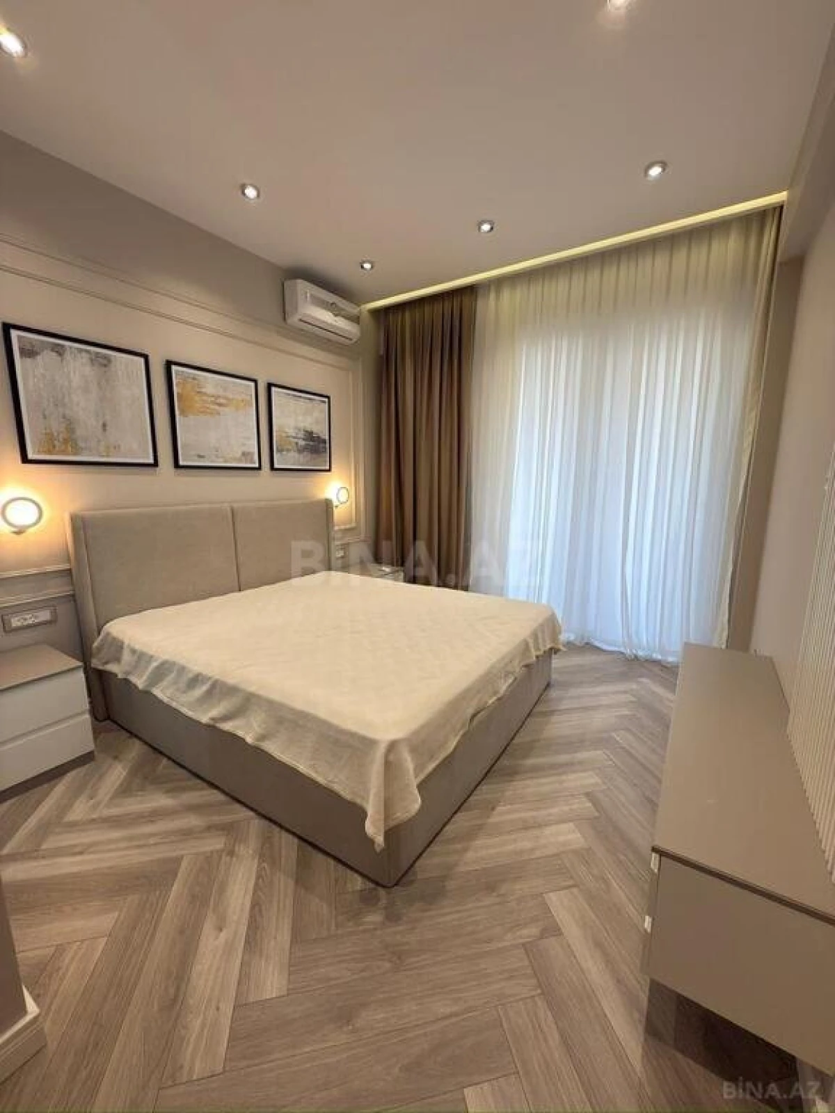 Satılır 2 otaqlı mənzil 70 m²