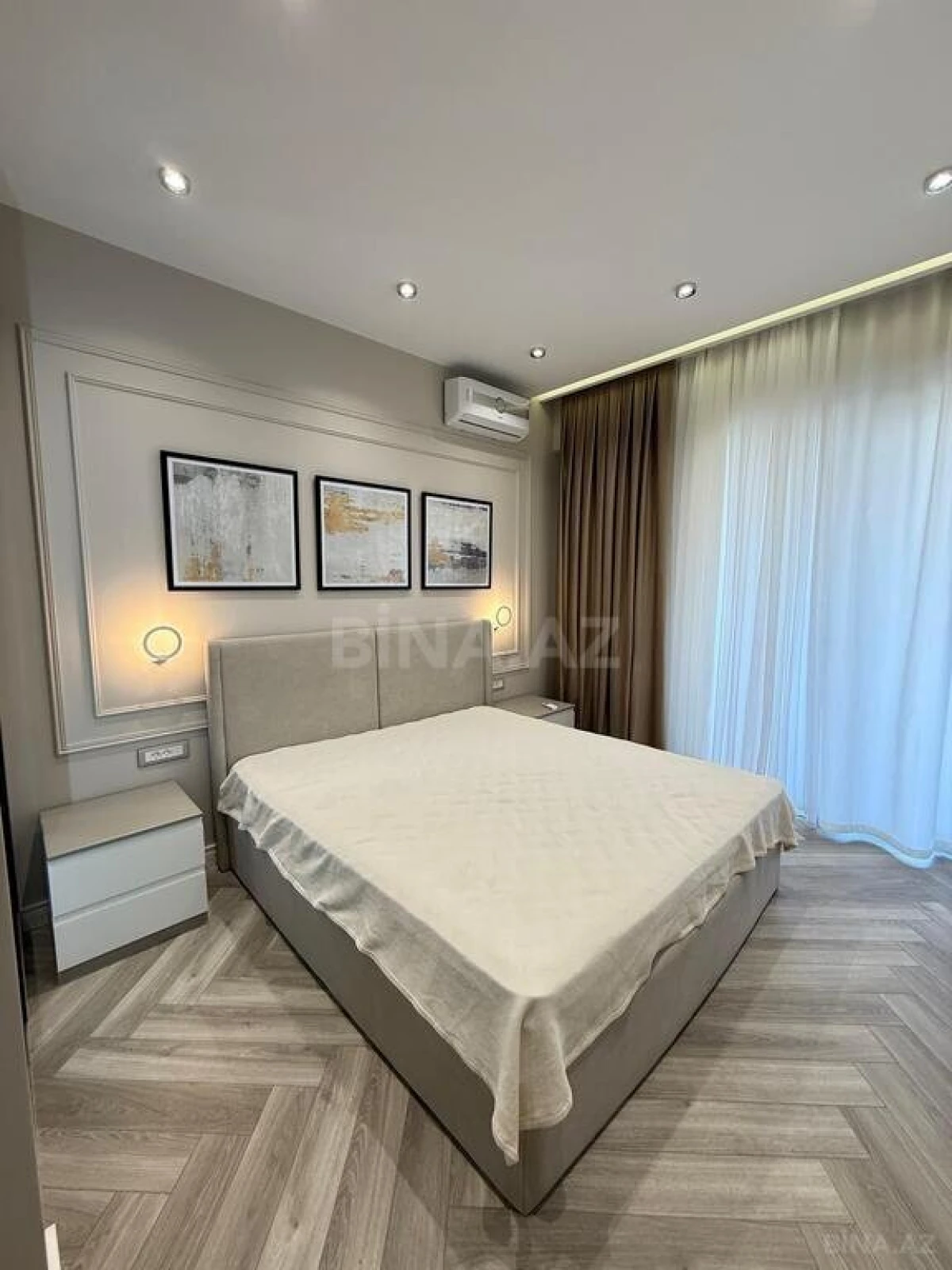 Satılır 2 otaqlı mənzil 70 m²