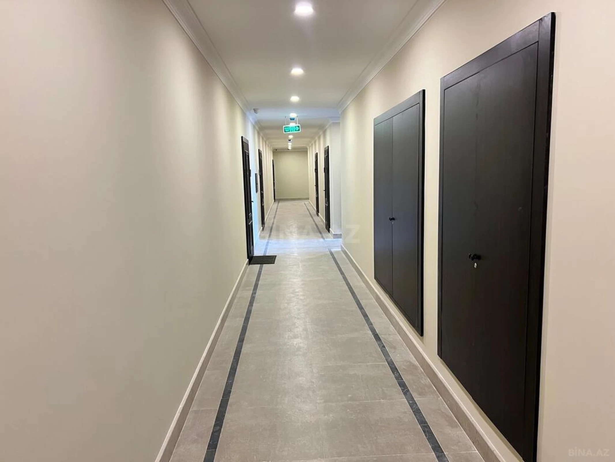 Satılır 1 otaqlı mənzil 63 m²