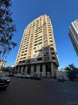 Satılır 4 otaqlı mənzil 186 m² — Bakı 4 otaq 186.00 m²