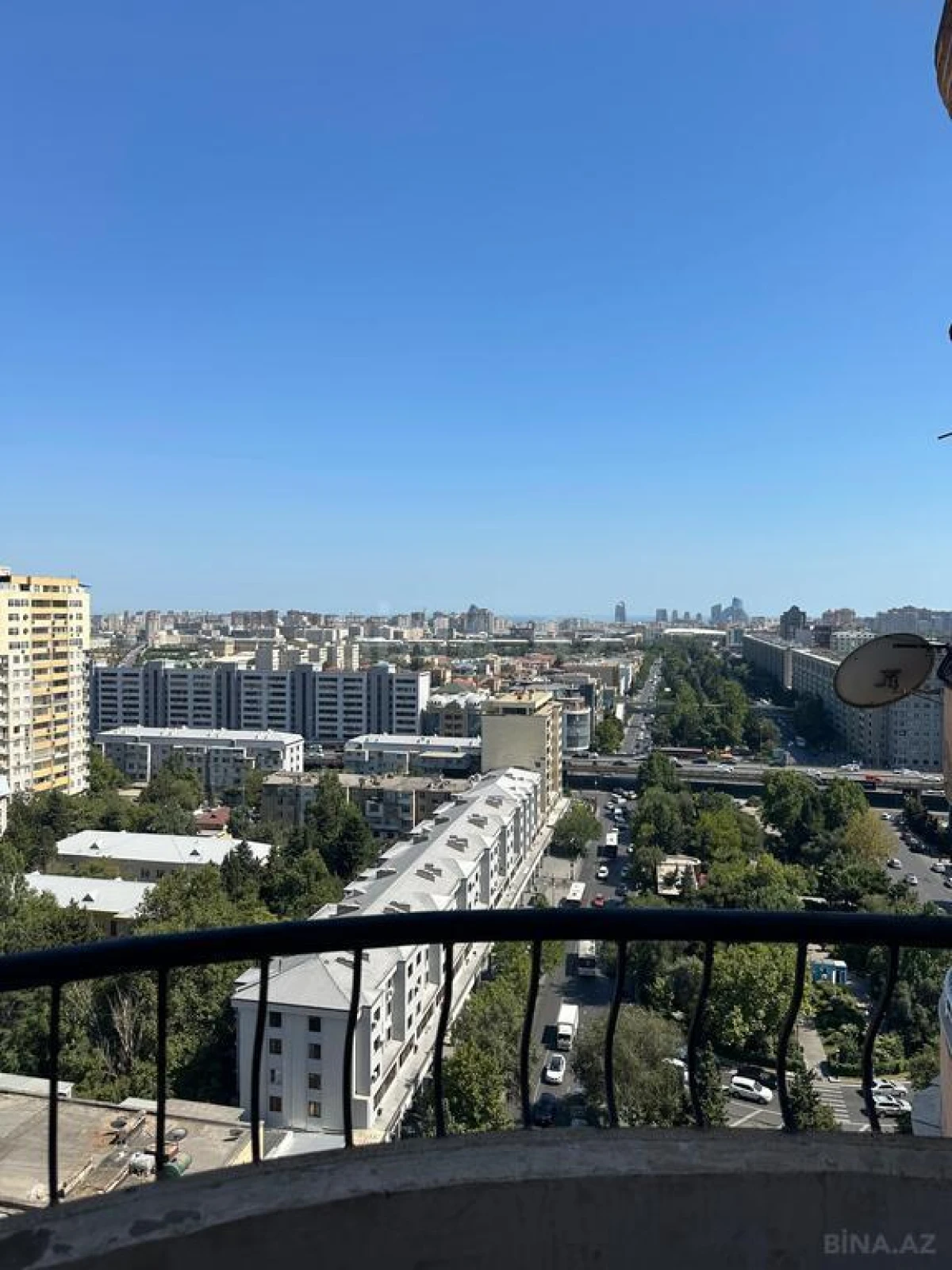 Satılır 3 otaqlı mənzil 125 m²