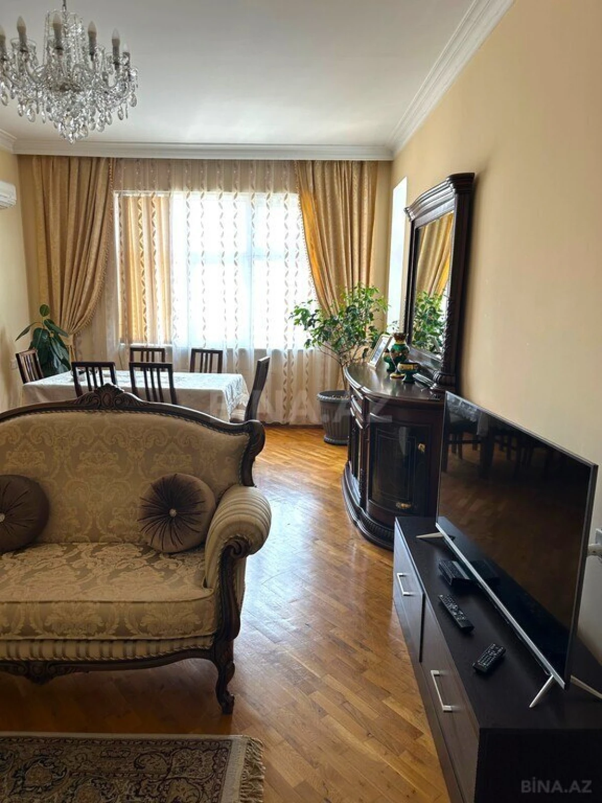 Satılır 3 otaqlı mənzil 125 m²