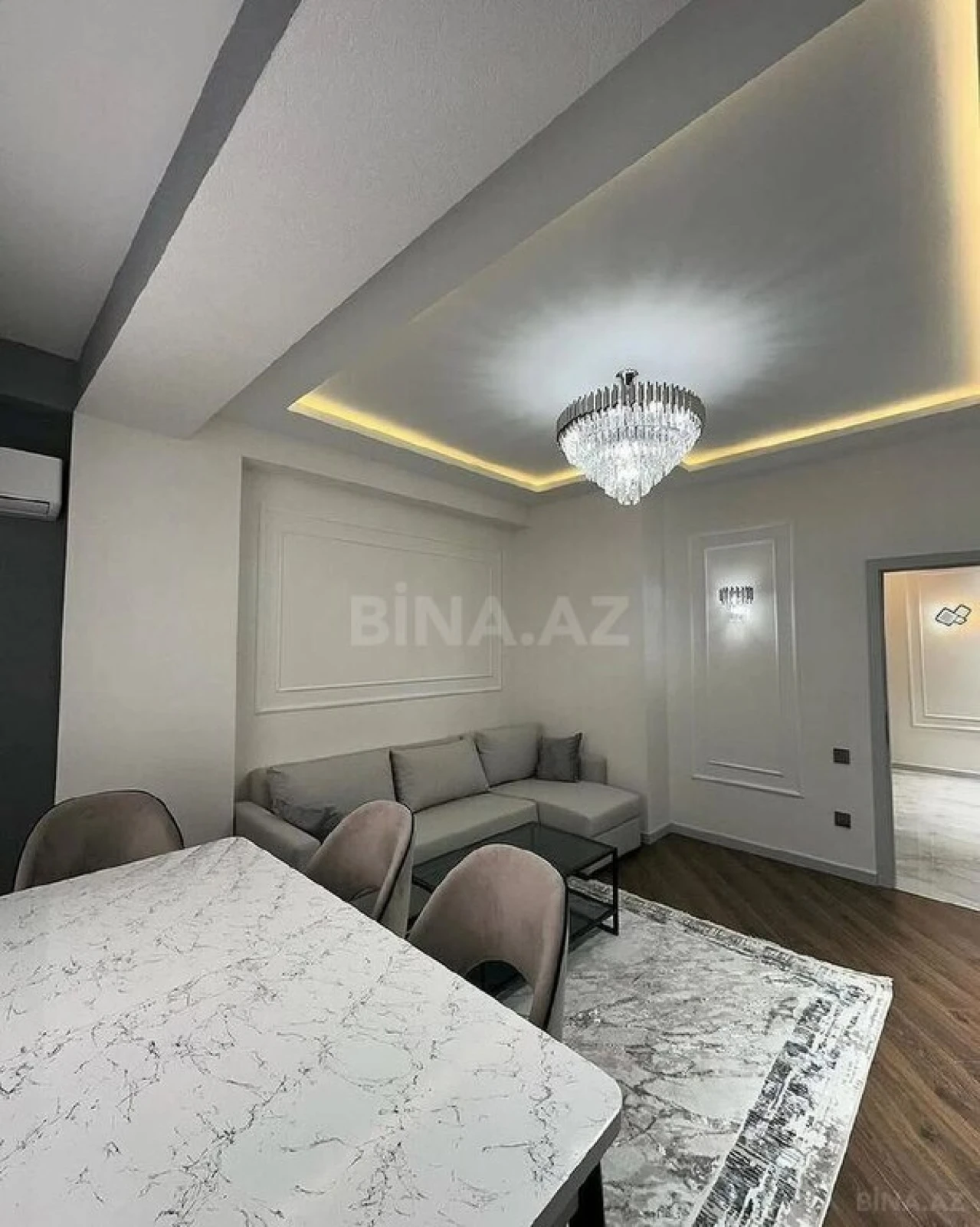Kirayə verilir 2 otaqlı mənzil 80 m²