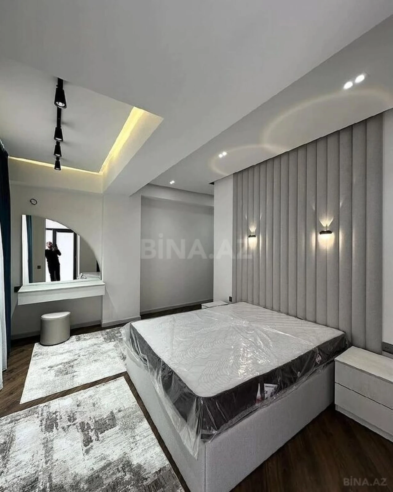 Kirayə verilir 2 otaqlı mənzil 80 m²