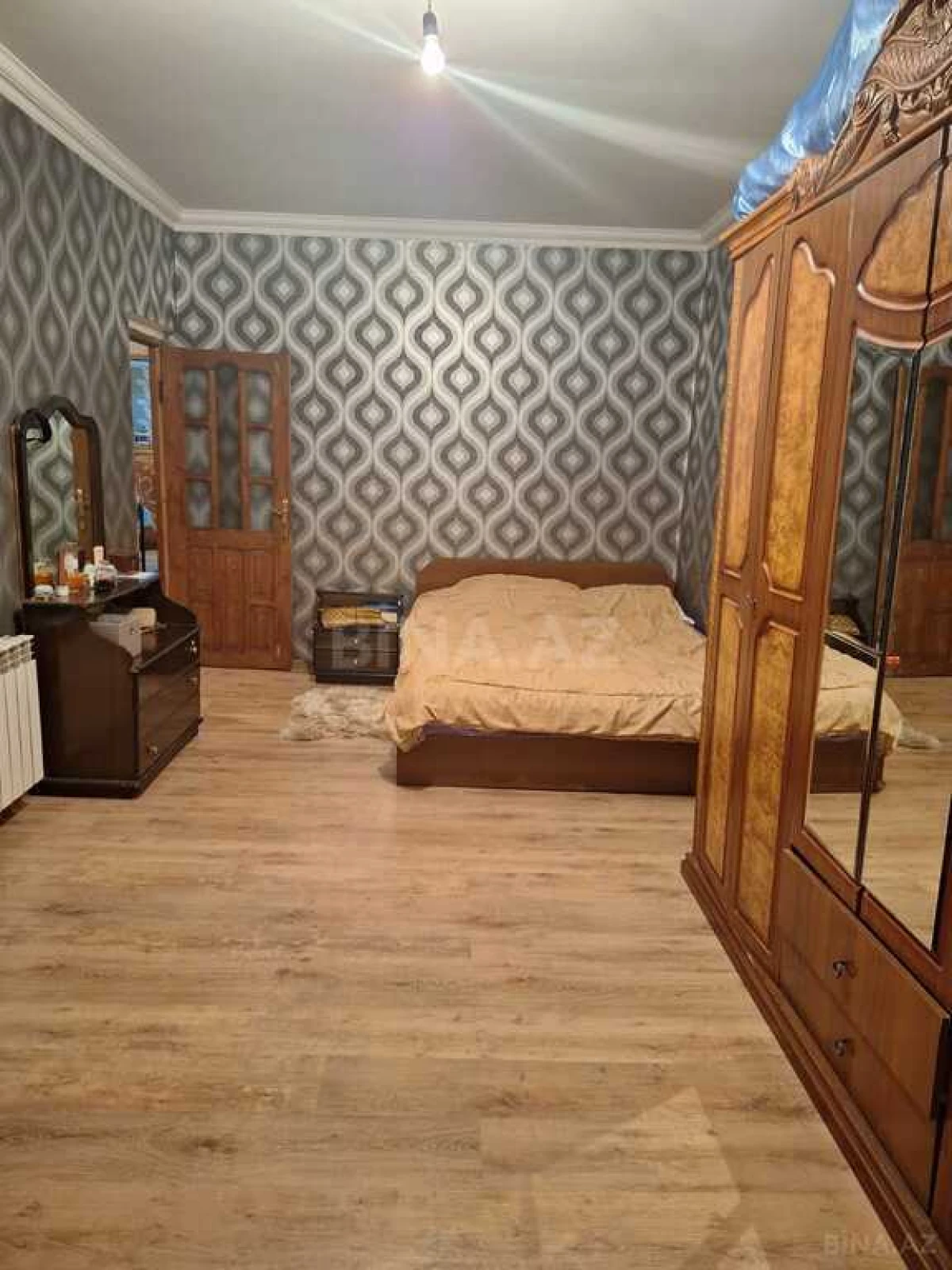 Satılır 3 otaqlı mənzil 95 m²