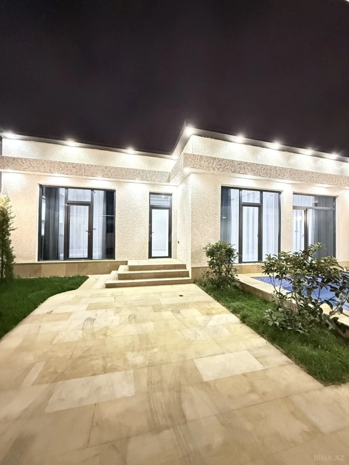 Satılır 4 otaqlı həyət evi 130 m²