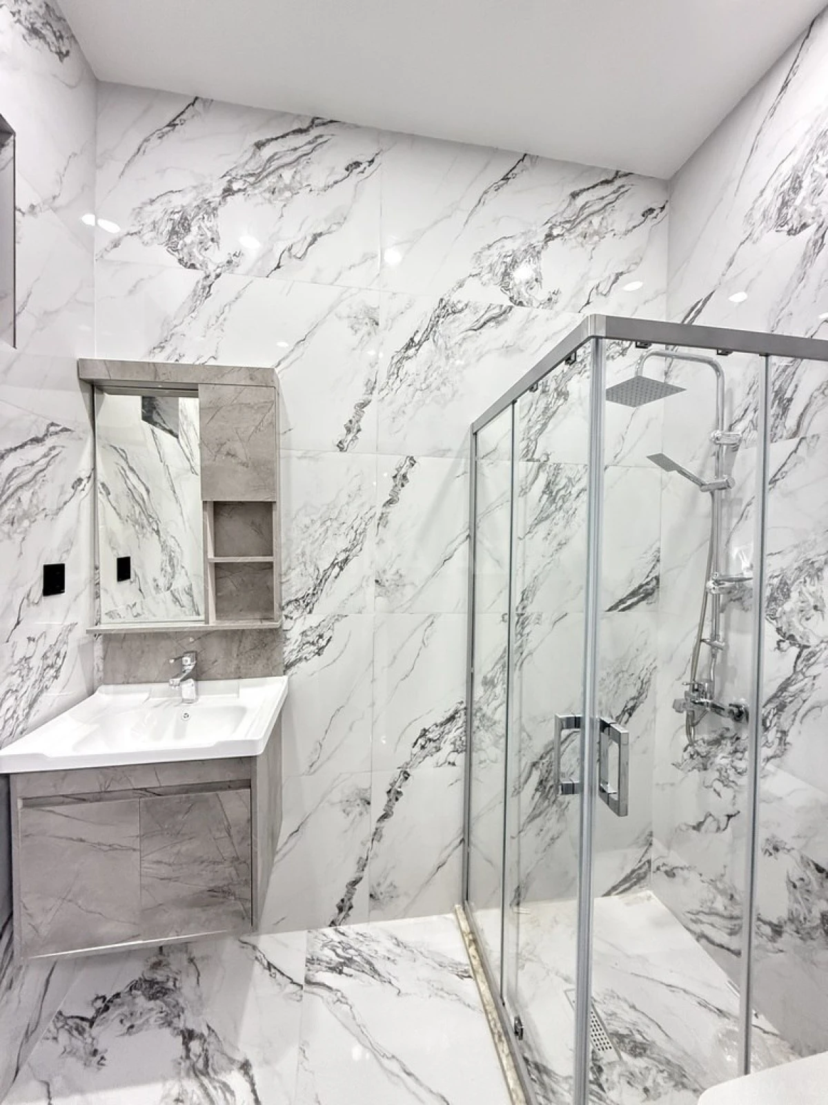 Satılır 4 otaqlı həyət evi 130 m²