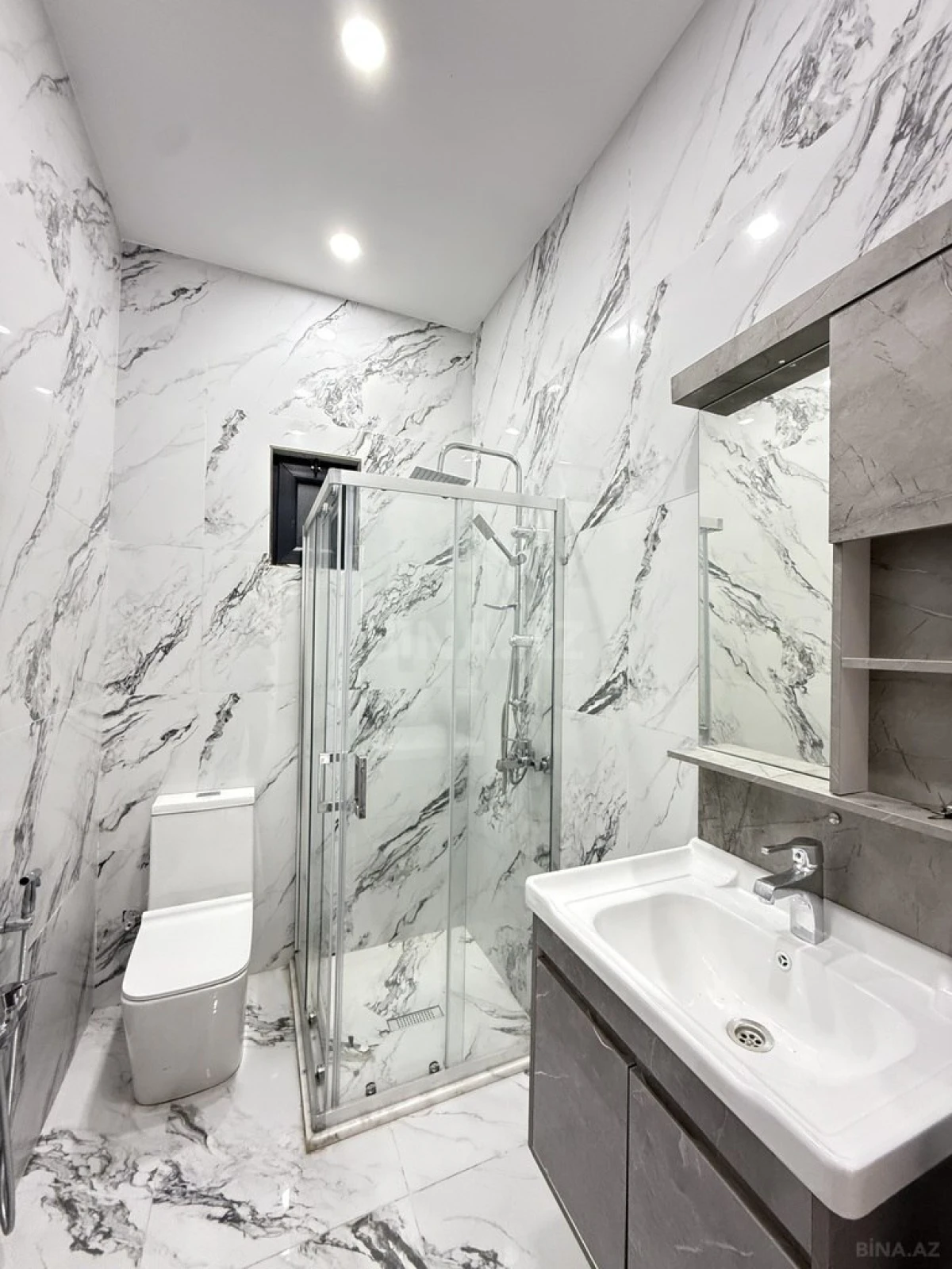 Satılır 4 otaqlı həyət evi 130 m²