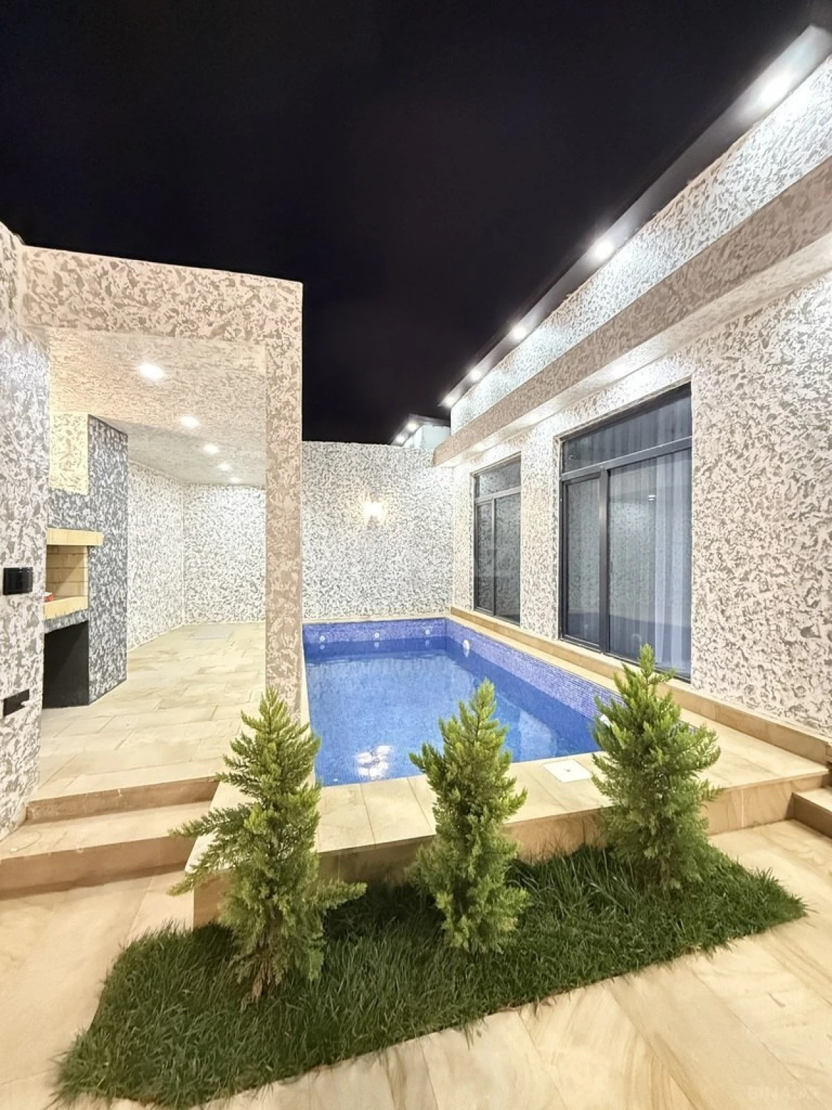 Satılır 4 otaqlı həyət evi 130 m²