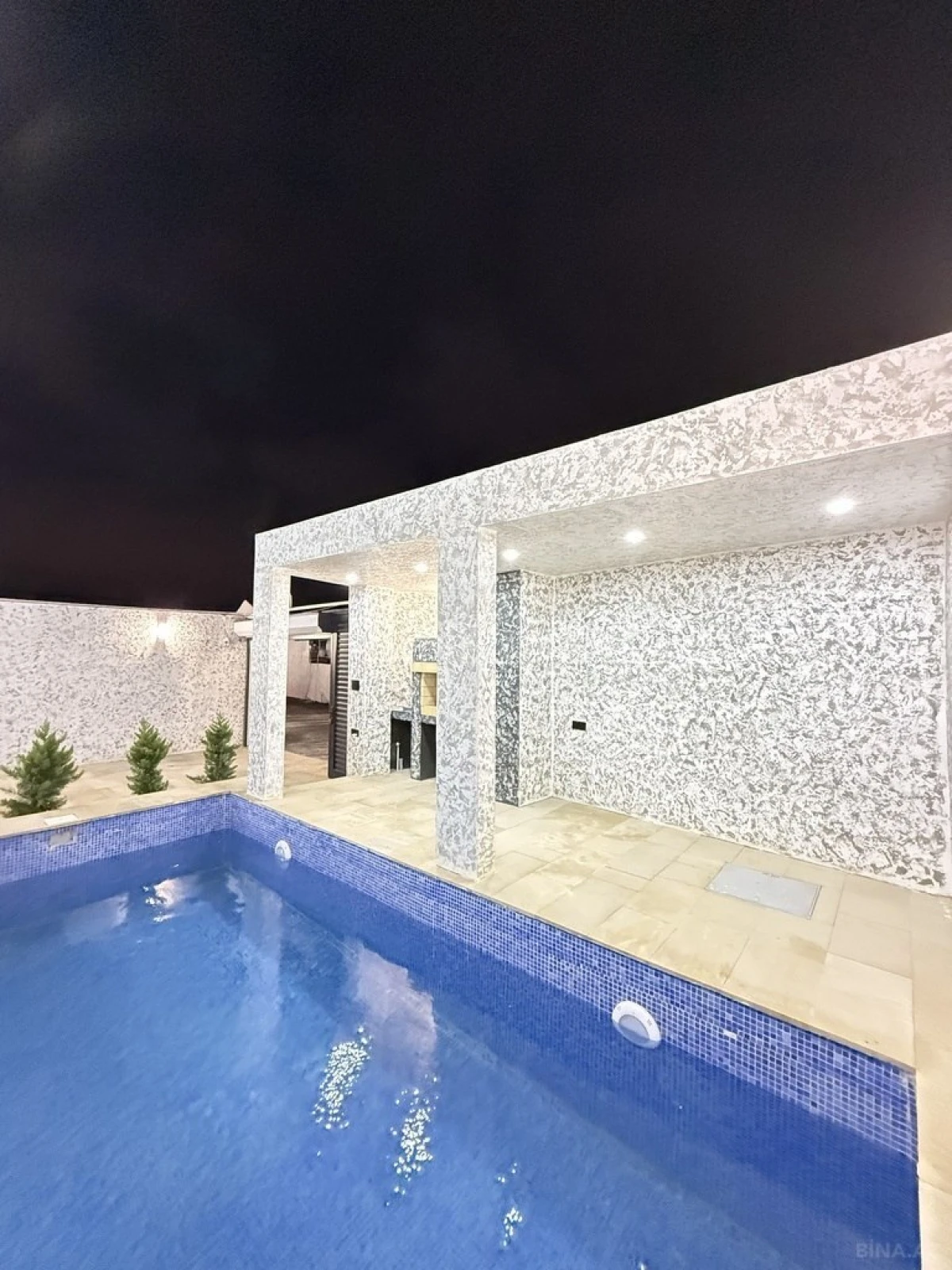 Satılır 4 otaqlı həyət evi 130 m²