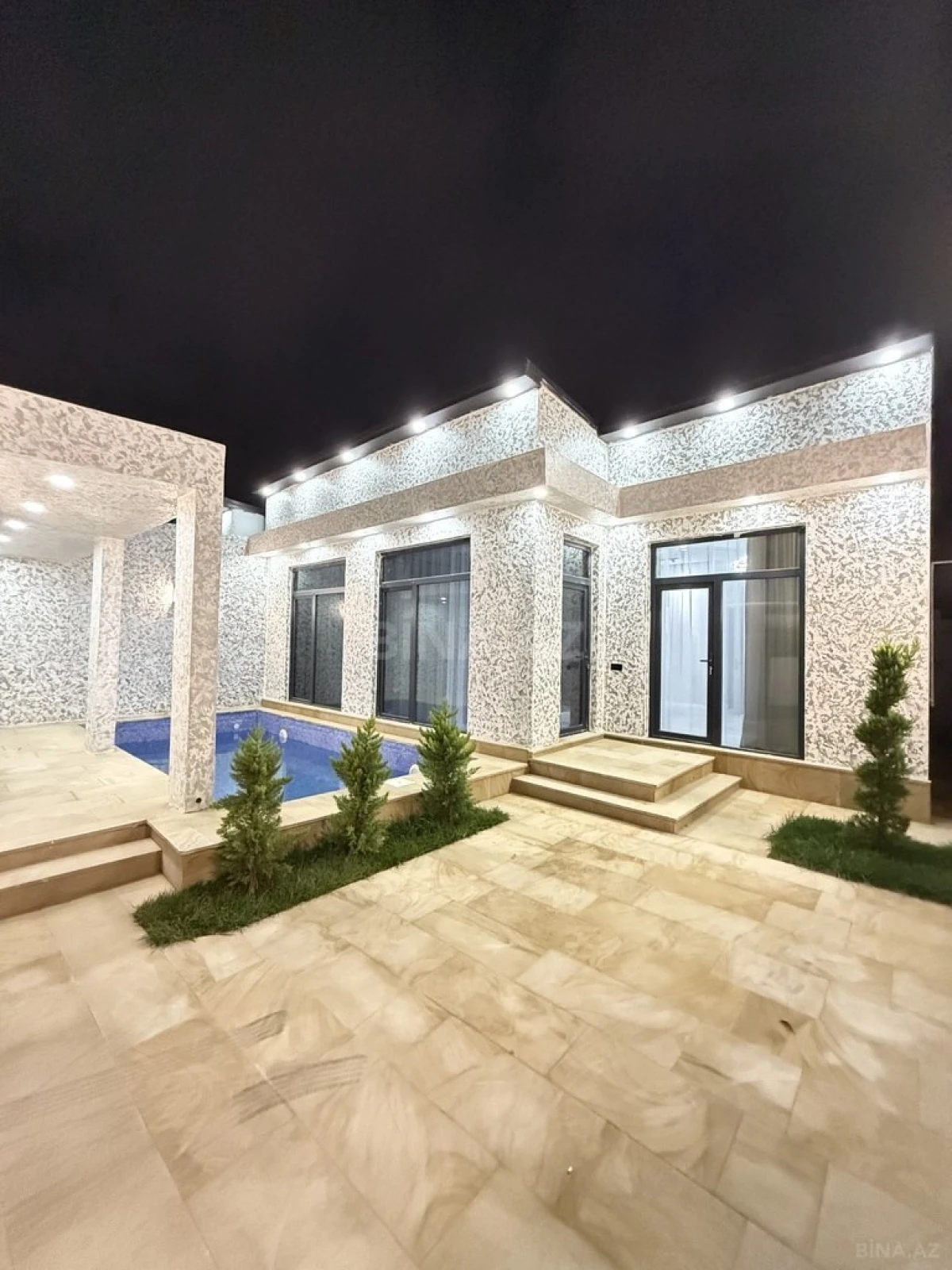 Satılır 4 otaqlı həyət evi 130 m²