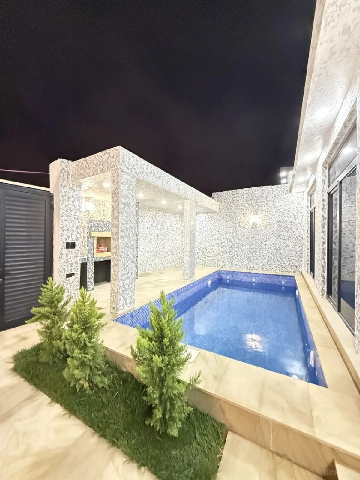 Satılır 4 otaqlı həyət evi 130 m²