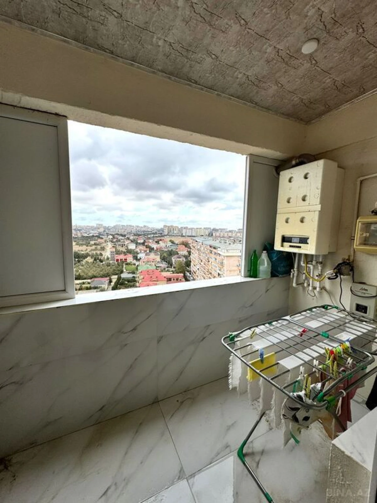 Satılır 2 otaqlı mənzil 109 m²