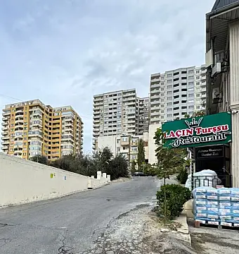 Satılır 2 otaqlı mənzil 109 m²