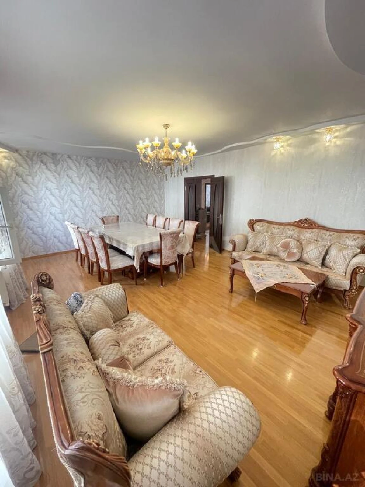 Satılır 3 otaqlı mənzil 101 m²