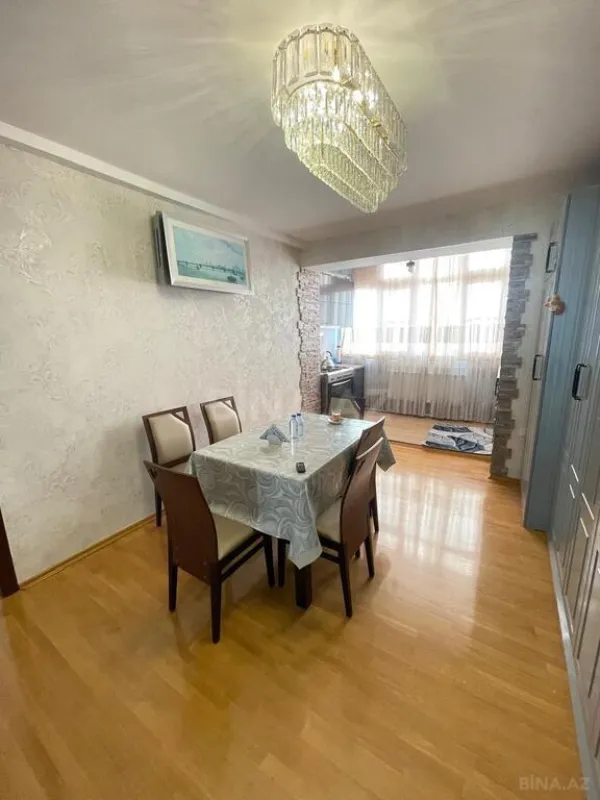 Satılır 3 otaqlı mənzil 101 m²