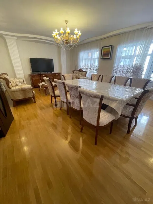 Satılır 3 otaqlı mənzil 101 m²