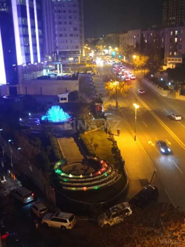 Satılır 3 otaqlı mənzil 101 m²