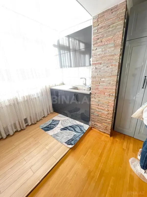 Satılır 3 otaqlı mənzil 101 m²