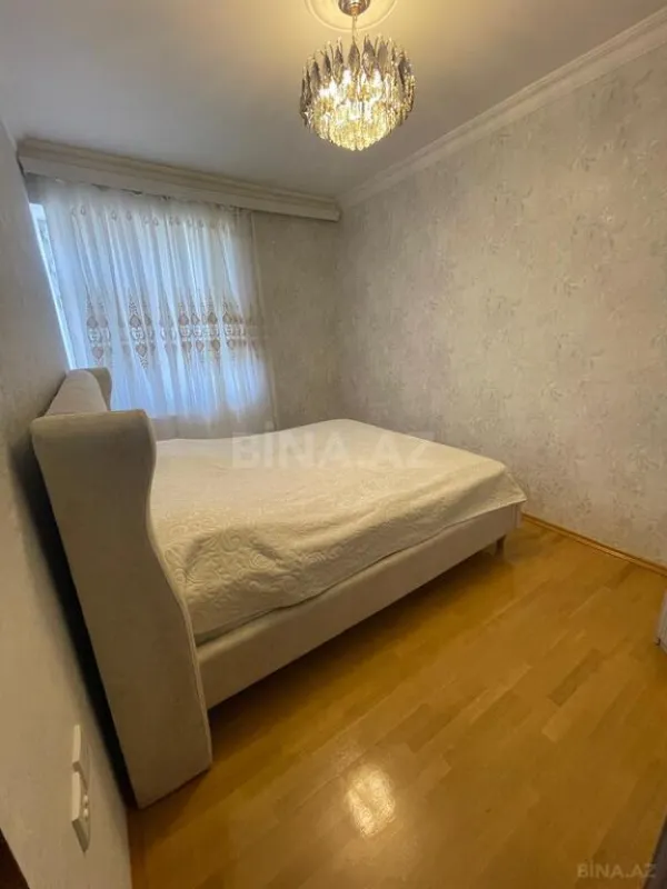 Satılır 3 otaqlı mənzil 101 m²