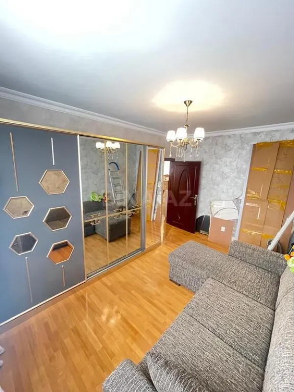 Satılır 3 otaqlı mənzil 101 m²