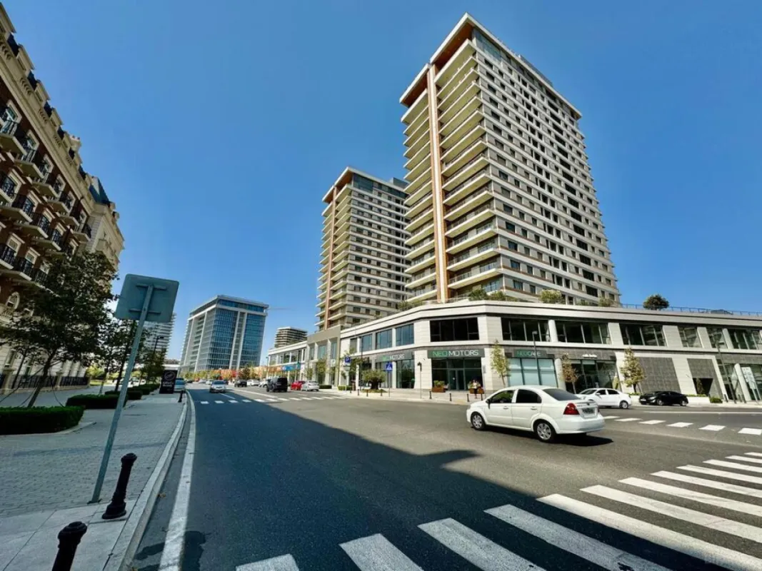 Satılır 3 otaqlı mənzil 110 m²