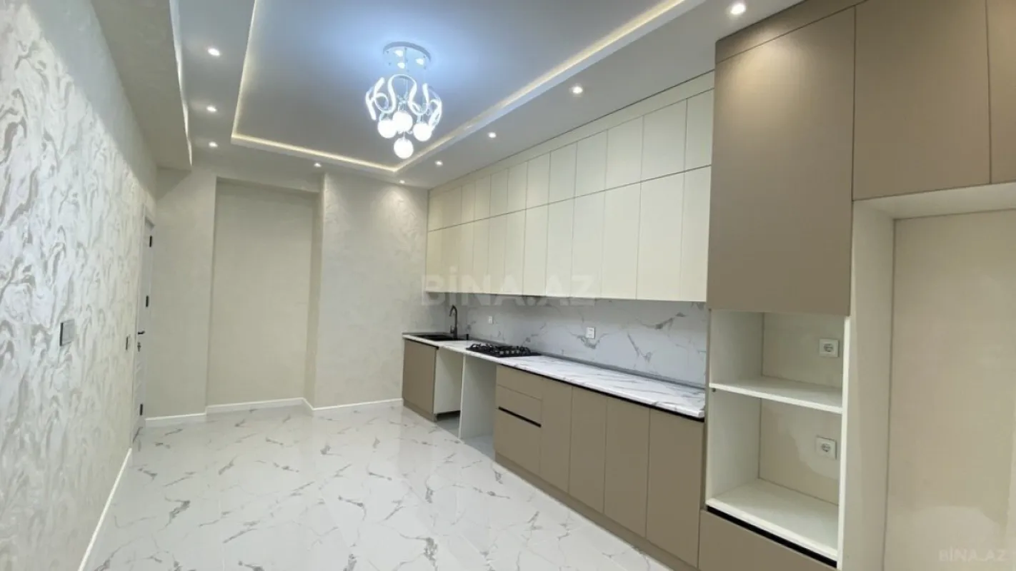 Satılır 3 otaqlı mənzil 140 m²