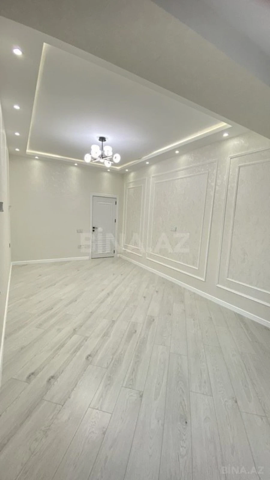 Satılır 3 otaqlı mənzil 140 m²