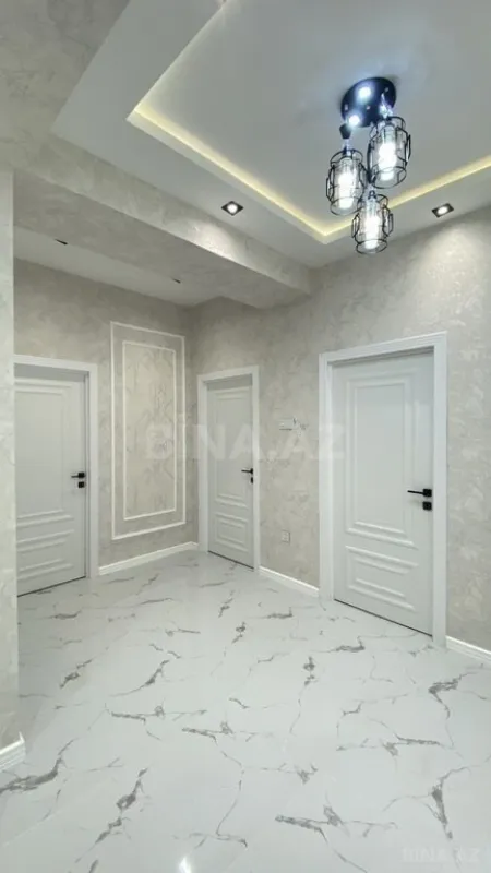 Satılır 3 otaqlı mənzil 140 m²