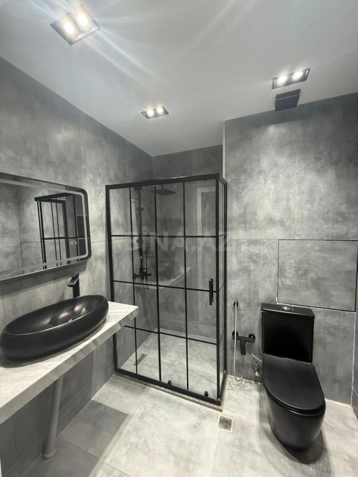 Satılır 3 otaqlı mənzil 90 m²