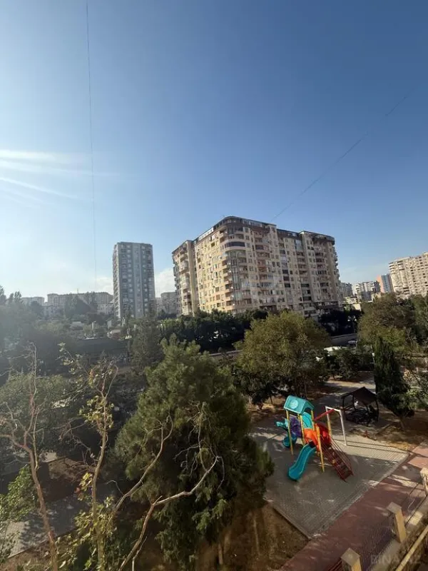 Satılır 3 otaqlı mənzil 90 m²