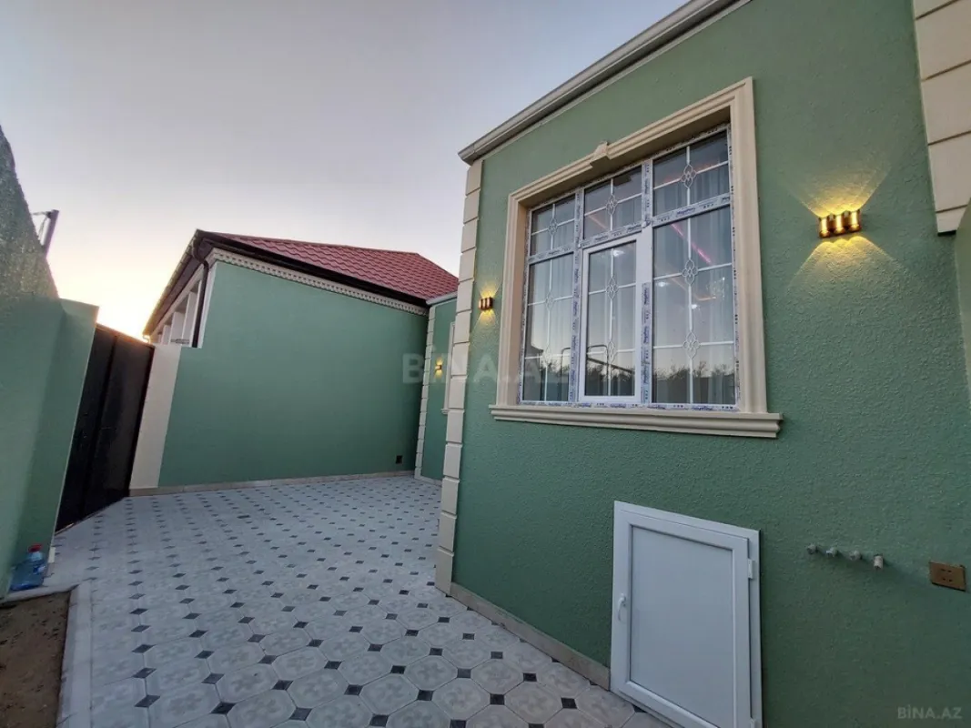 Satılır 3 otaqlı həyət evi 100 m²