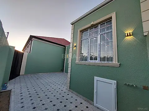 Satılır 3 otaqlı həyət evi 100 m²