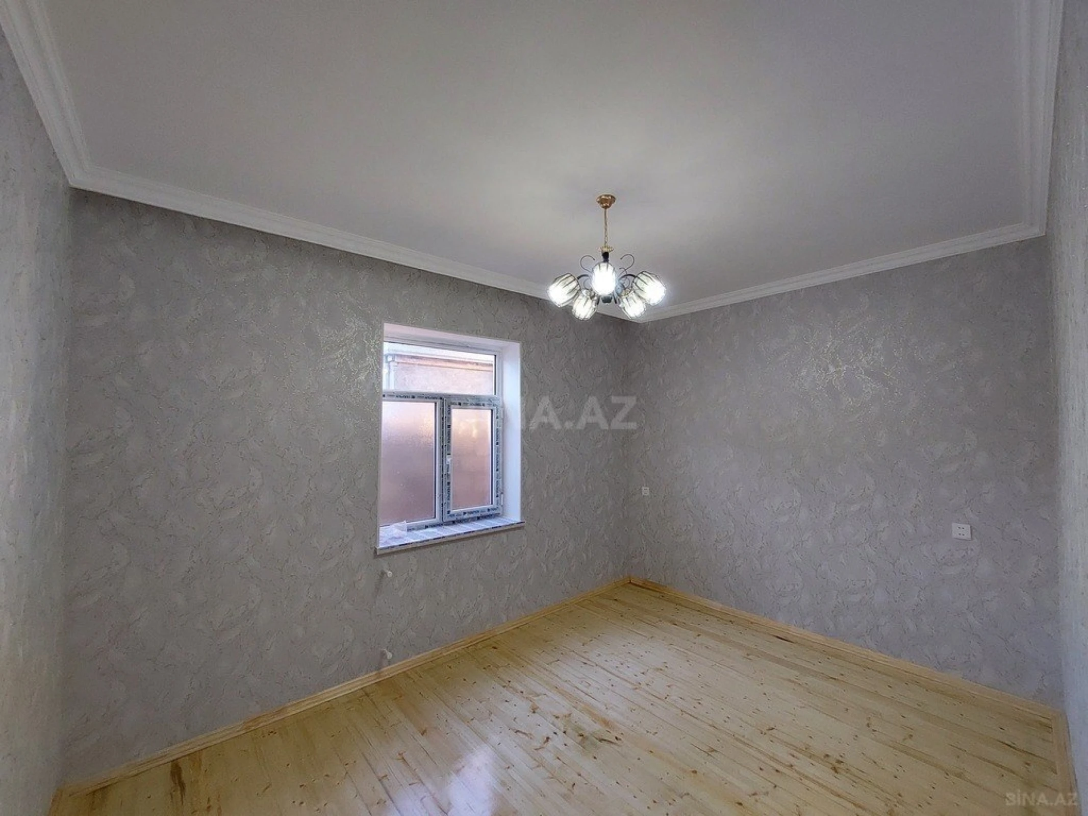 Satılır 4 otaqlı həyət evi 200 m²