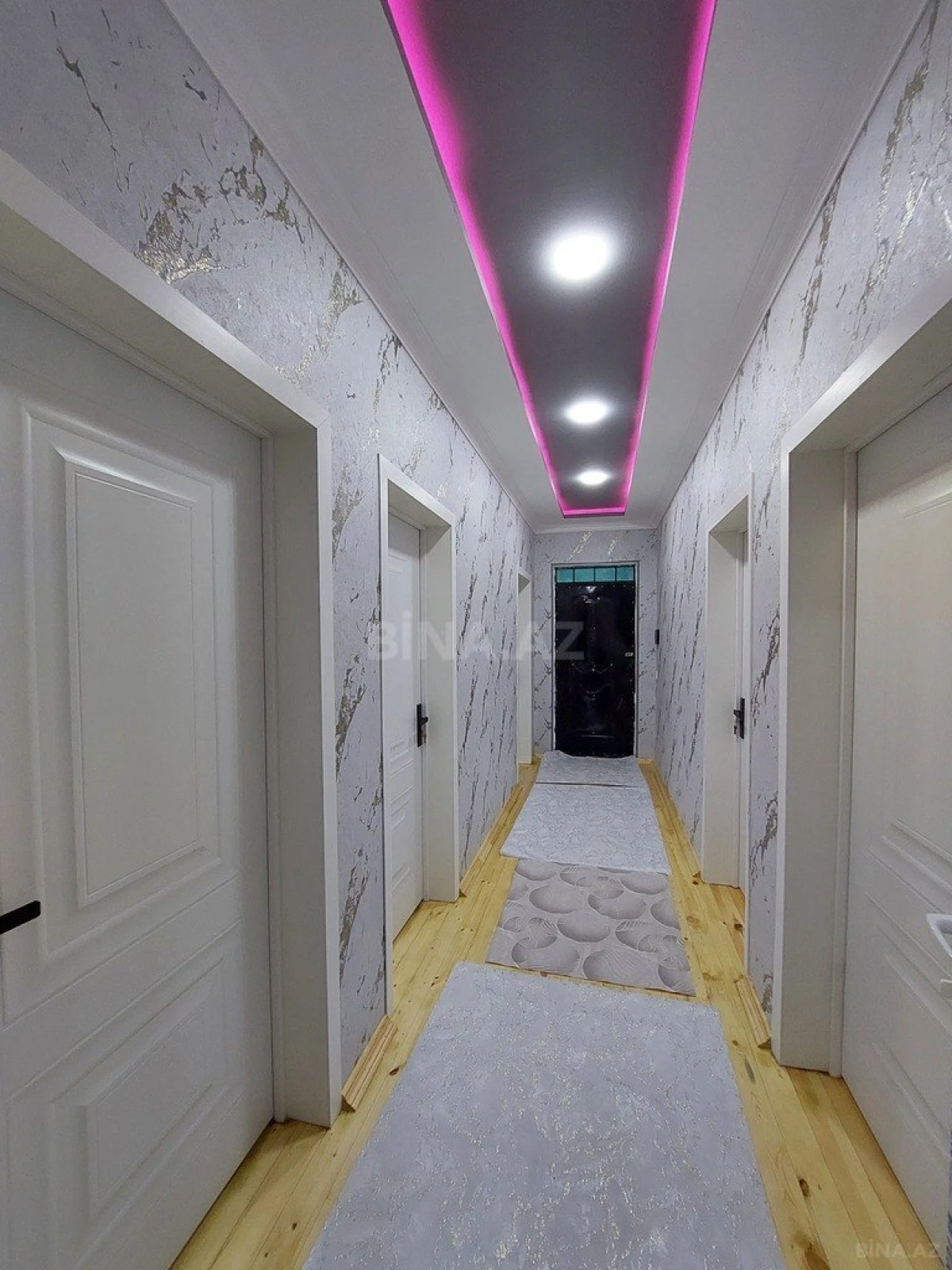 Satılır 4 otaqlı həyət evi 200 m²