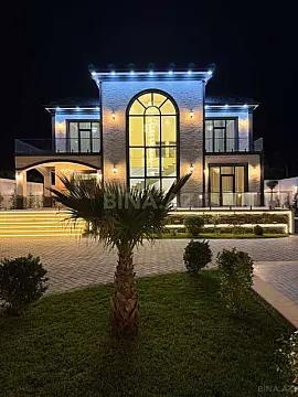 Satılır 6 otaqlı həyət evi 670 m²