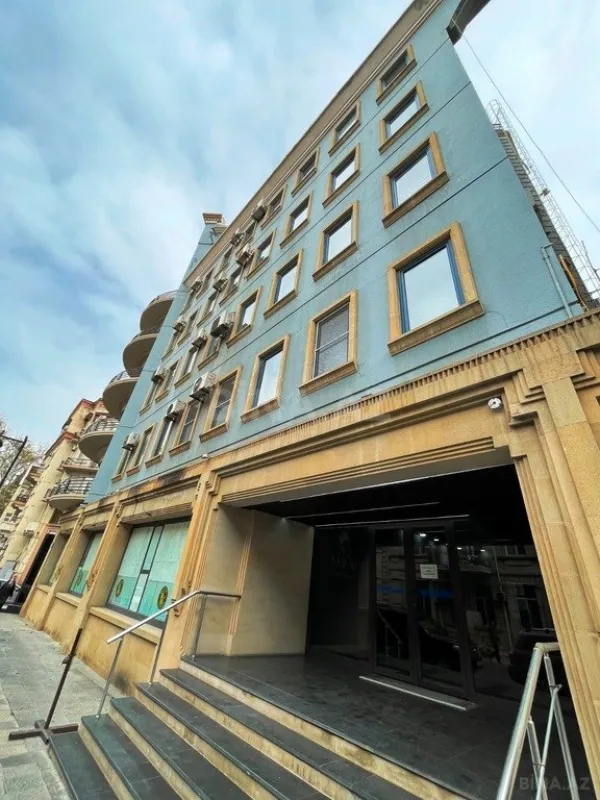 Kirayə verilir obyekt 2000 m²