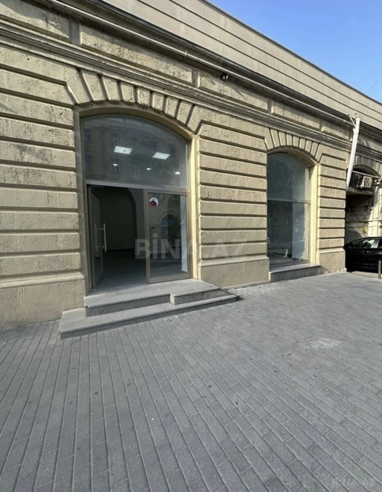 Kirayə verilir obyekt 157 m²